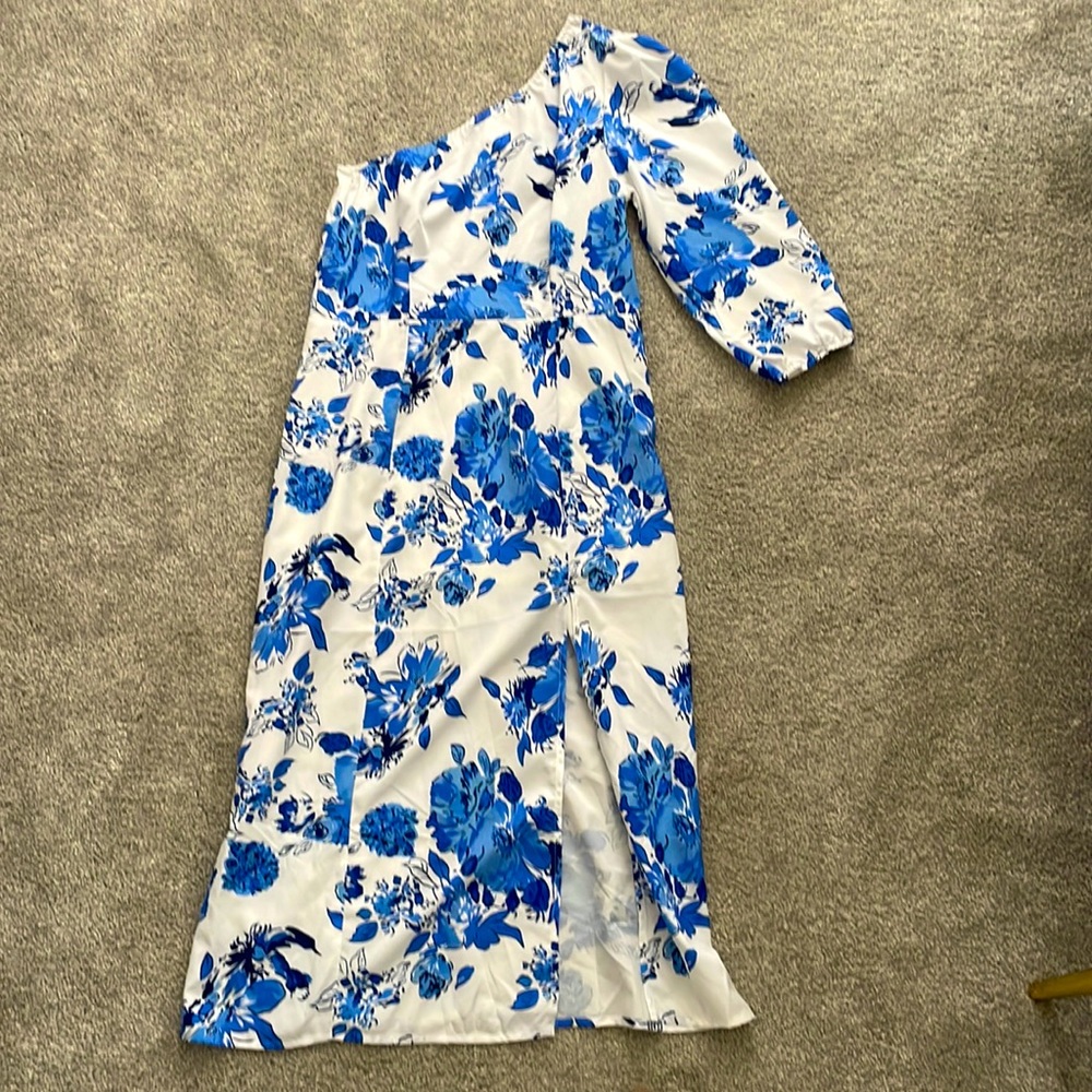 Midi blue floral dress